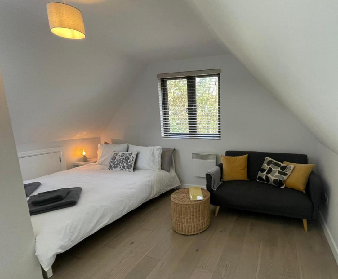 The Annexe - Woodland Views And Close To Beach! Daire Barton on Sea Dış mekan fotoğraf